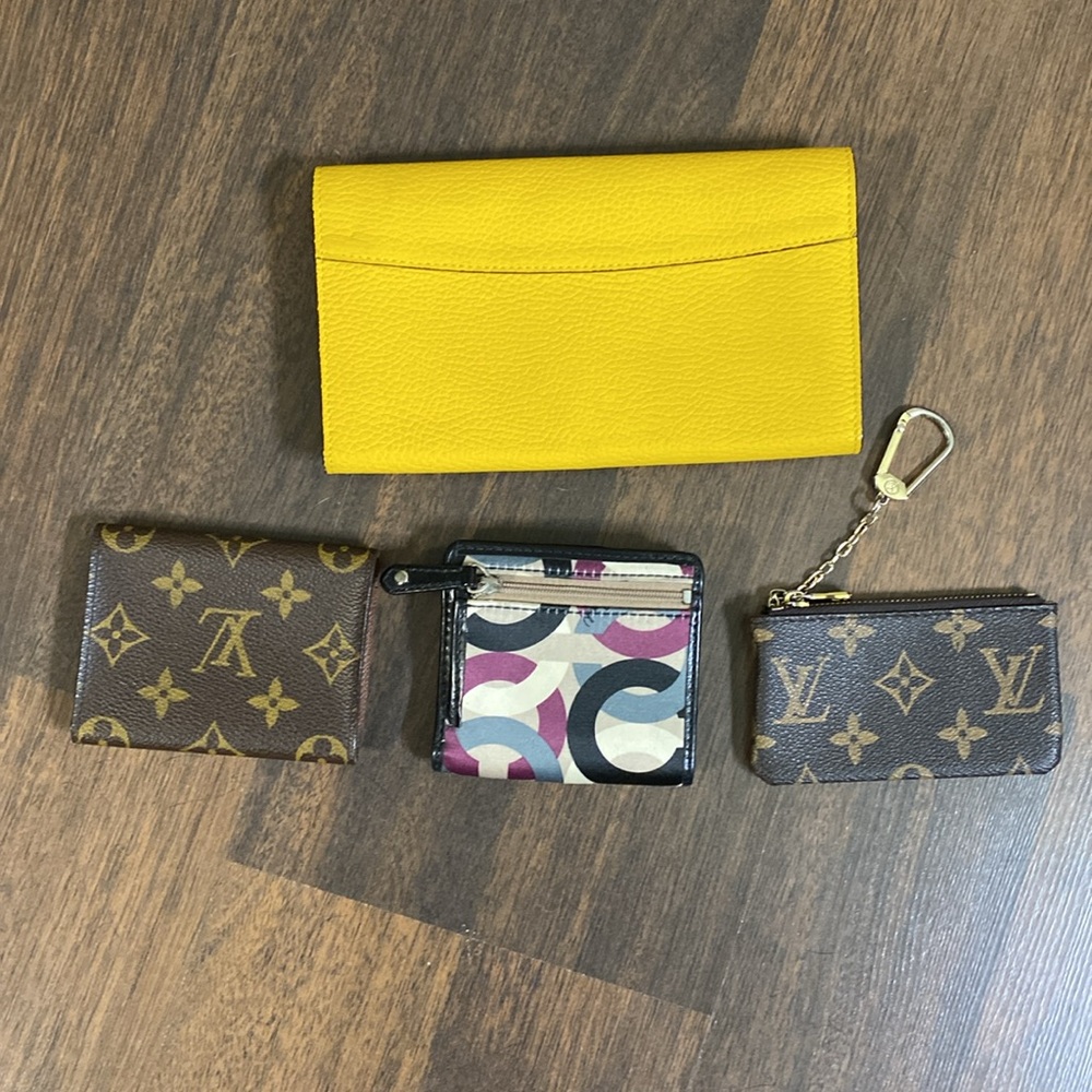 Wallets 4 Lots Bundle - Picture 6 of 16